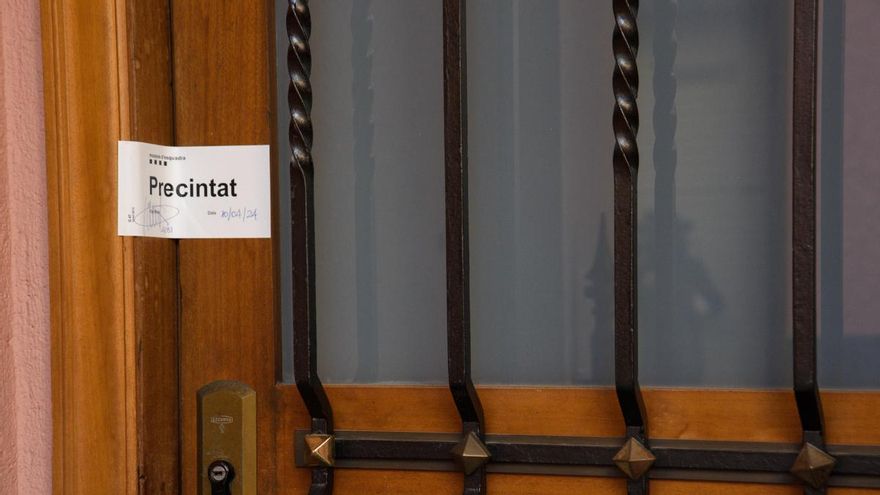 Un hombre mata a su pareja y sus dos hijos menores en El Prat