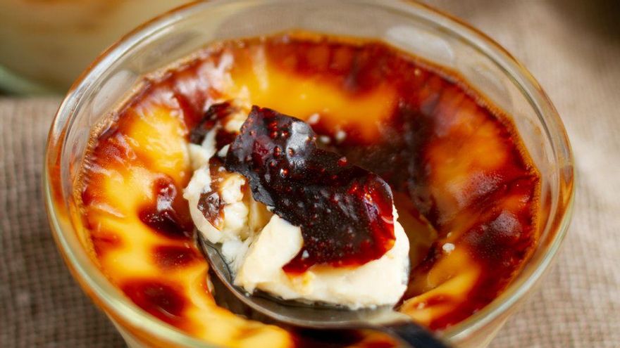 No necesitas cocer este postre al Baño María