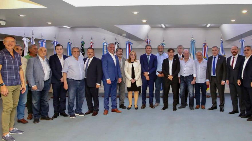 Gobernadores y sindicalistas pusieron en marcha una mesa política para "reordenar el peronismo"