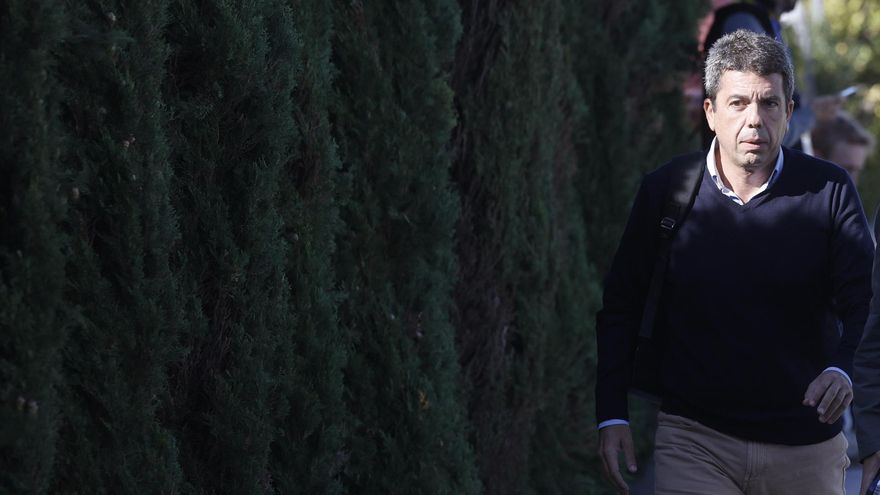 Se busca a Mazón: el presidente rehúye a la prensa y limita sus visitas a 9 municipios de 87 afectados por la DANA