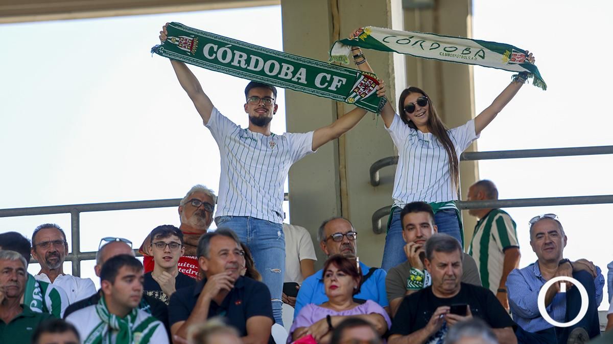 Grada Blanquiverde del encuentro entre el Córdoba CF y AD Mérida