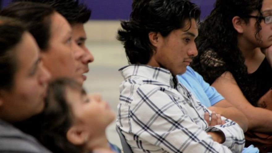 Debido a un costo de vida y de vivienda asequible, además de un creciente mercado laboral y una economía robusta con incentivos fiscales, varias ciudades tejanas han experimentado un incremento poblacional de alrededor de 60 personas diarias, de acuerdo con datos de la Oficina del Censo de Estados Unidos.