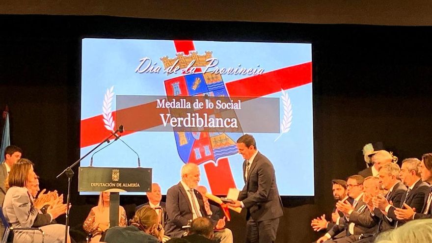 Jamones, indemnizaciones millonarias y subidas de sueldo en la asociación de discapacitados más veterana de Andalucía