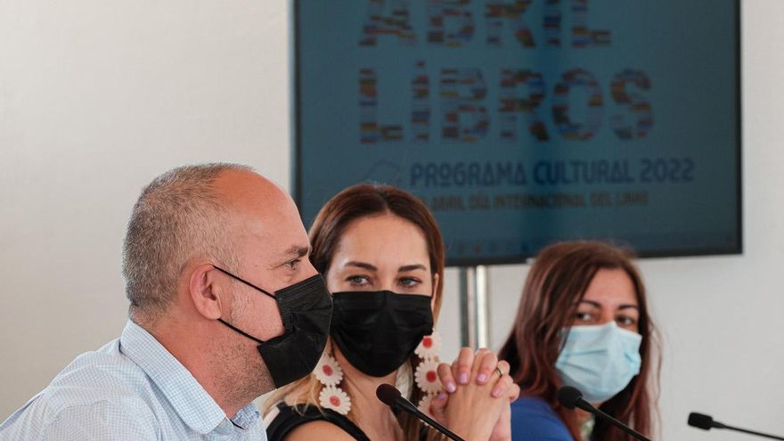 Presentación Semana Rana. De izquierda a derecha, Francisco Bravo, Guacimara Medina y Nieves Pérez en la presentación de la Semana Rana