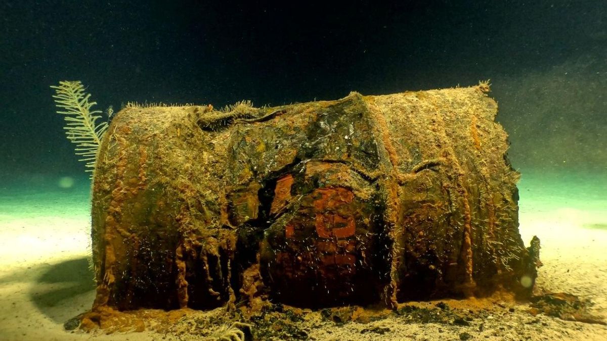 Imágenes de los bidones con material radioactivo en la Fosa Atlántica, captadas por el Proyecto Nodssum