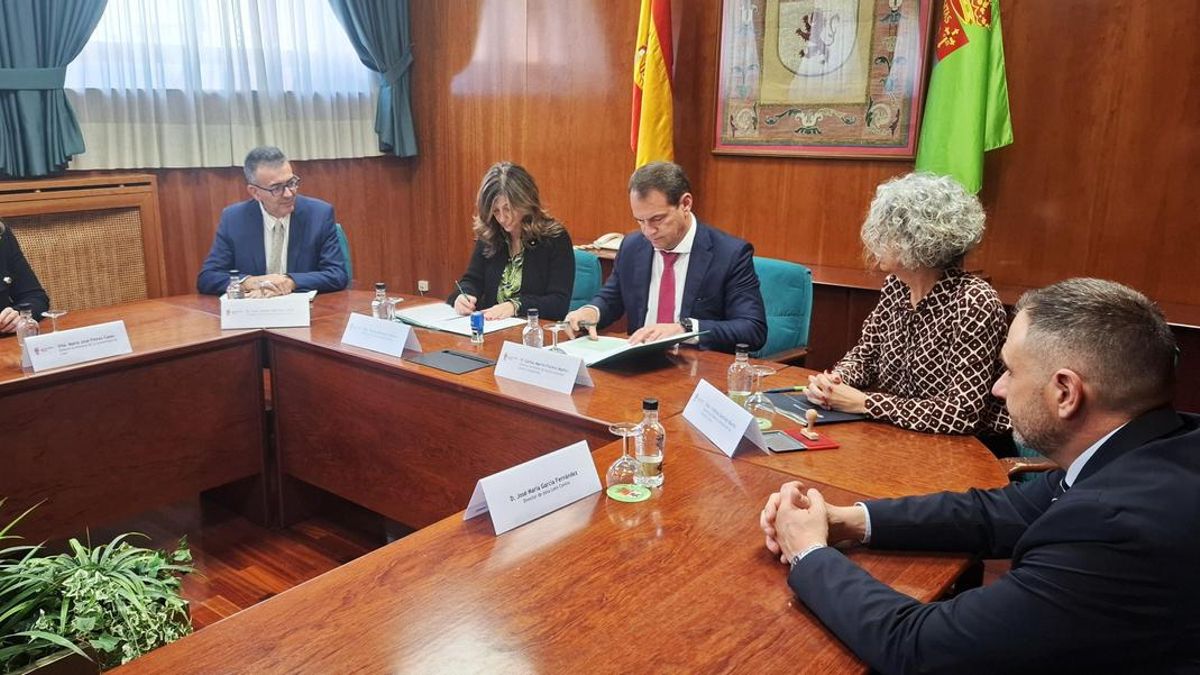 Unicaja y la Universidad de León renuevan su colaboración para beneficiar a 14.000 universitarios