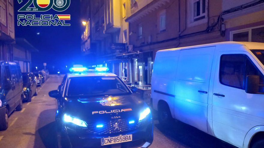 Coche de Policía Nacional en Santander
