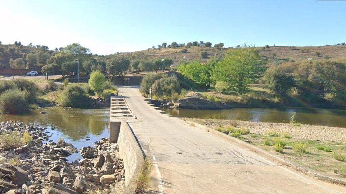 El badén entre Zarza la Mayor y Salvaterra do Extremo que a veces se inunda en invierno