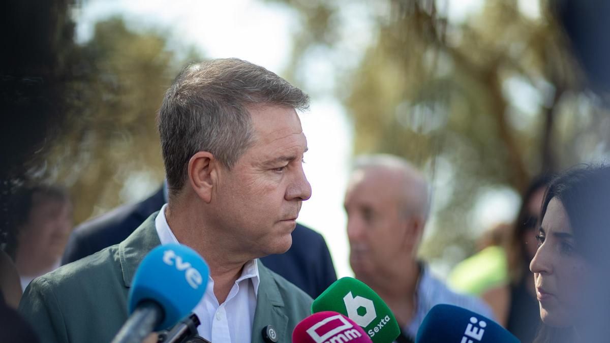 Emiliano García-Page: un político desconectado de Castilla-la Mancha por centrarse en criticar a Pedro Sánchez