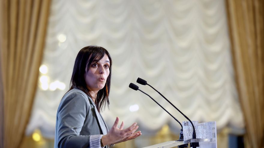 La ultra Sílvia Orriols logra aprobar los presupuestos de Ripoll con la abstención del PSC