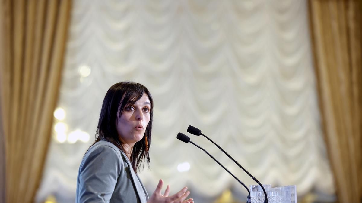 El Parlament deja en una amonestación pública la sanción a Orriols por "acoso" a una diputada musulmana