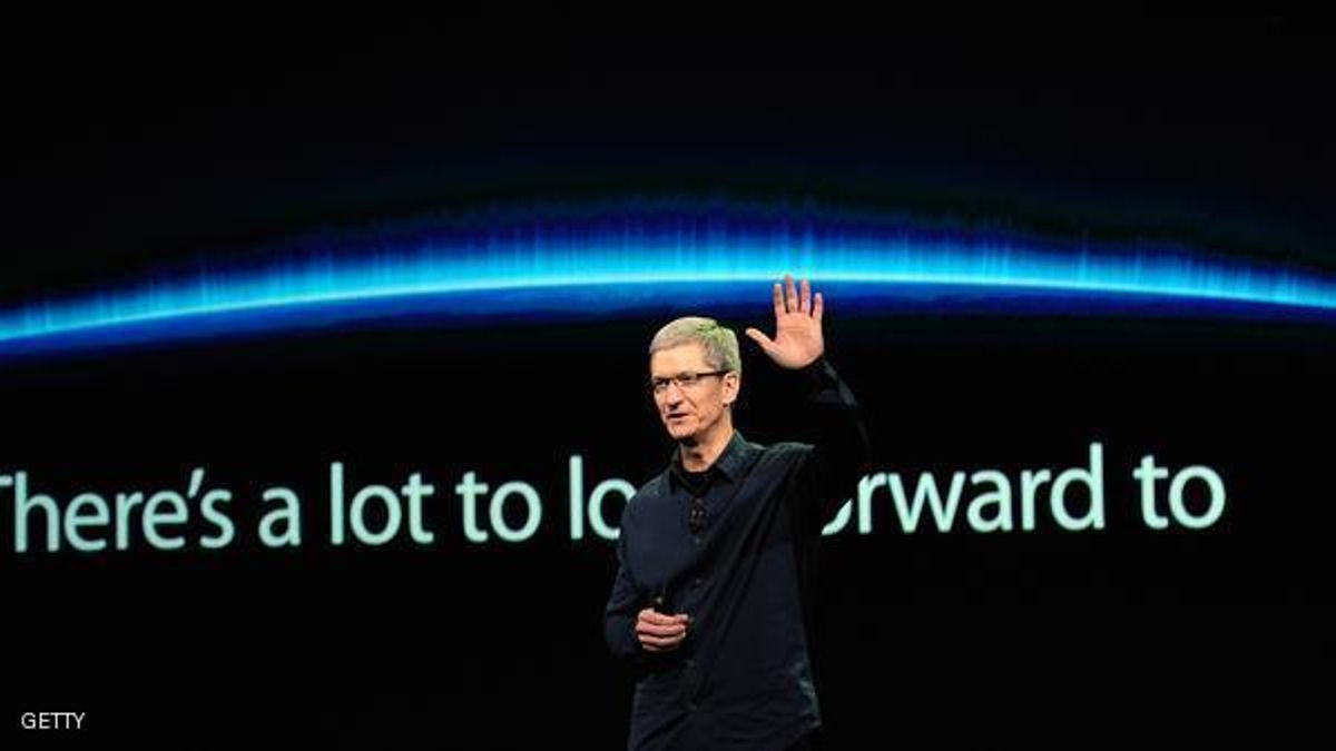 Tim Cook deja el cargo de director ejecutivo de Apple después de 15 años y le releva John Ternus, director de ingeniería de hardware de la empresa