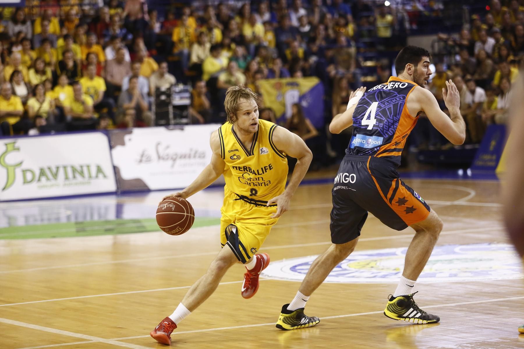 Brad Newley en el partido ante el Valencia. ACB Photo/M. Henríquez