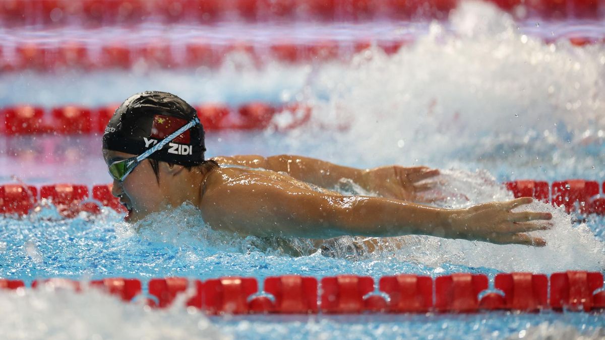 A esta versatilidad suma un potente 4:35.53 en los 400 estilos y un sólido 1:58.09 en los 200 libre