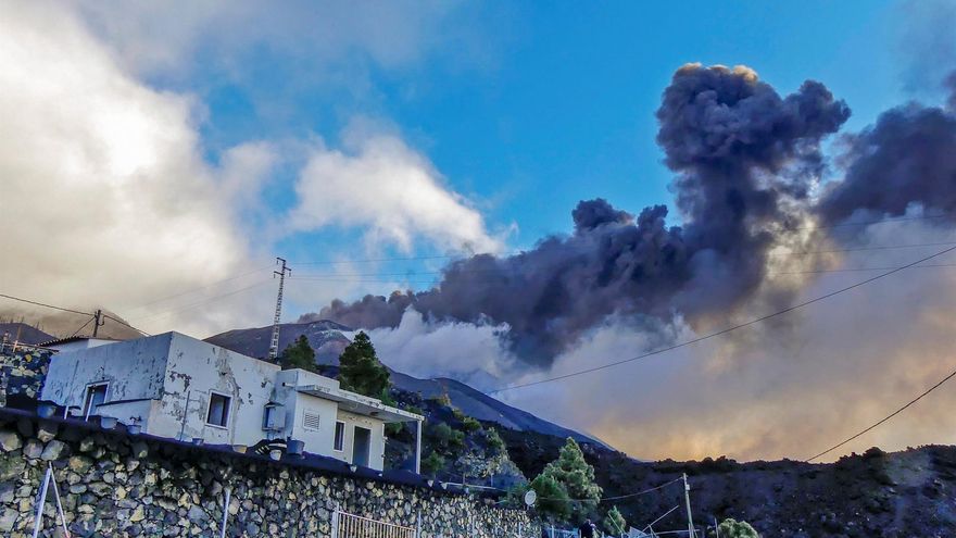 Los científicos advierten de que las señales del volcán de La Palma indican que, por ahora, la erupción continuará
