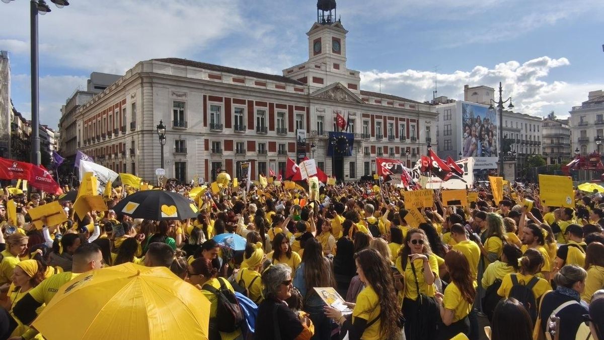 La Puerta del Sol, llena por la manifestación del personal de educación infantil.