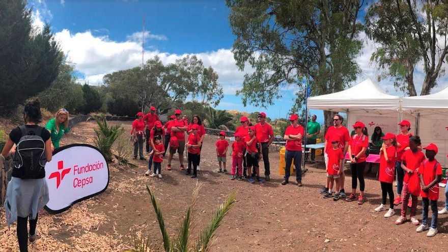 Jornada de concienciación y voluntariado ambiental en el Parque de Las Mesas, en Tenerife, organizado por Fundación Cepsa