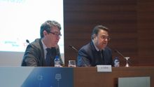 Álvaro Nadal, junto al presidente de Enagás, Antonio Llardén.