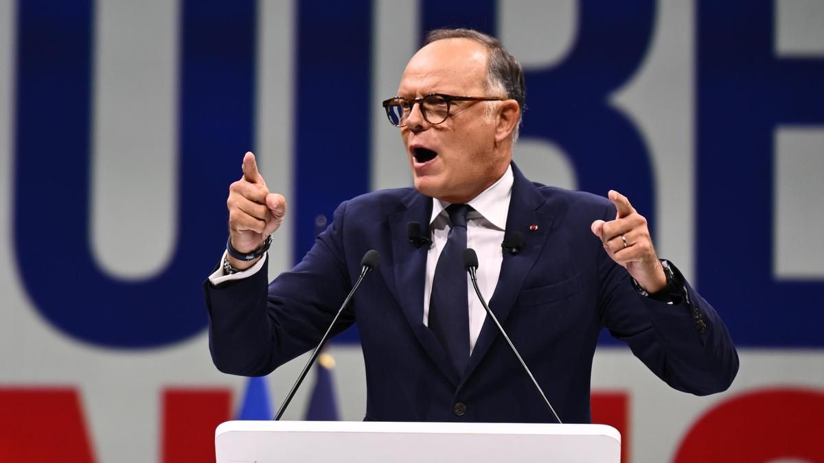 Edouard Philippe, candidato del Partido Horizons a las elecciones presidenciales de 2027.