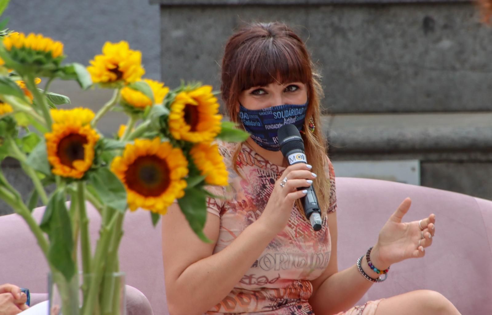 Rozalén durante la rueda de prensa. JOSÉ AYUT