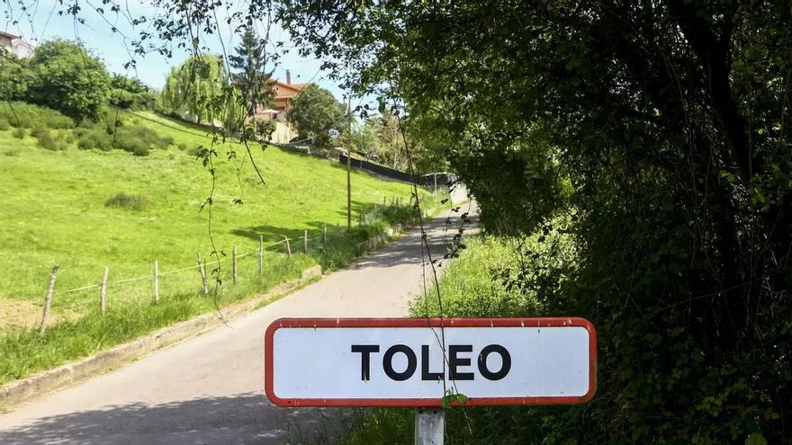 Los tres menores retenidos por sus padres desde 2021 en Oviedo reciben ya las primeras visitas de sus abuelos de EEUU