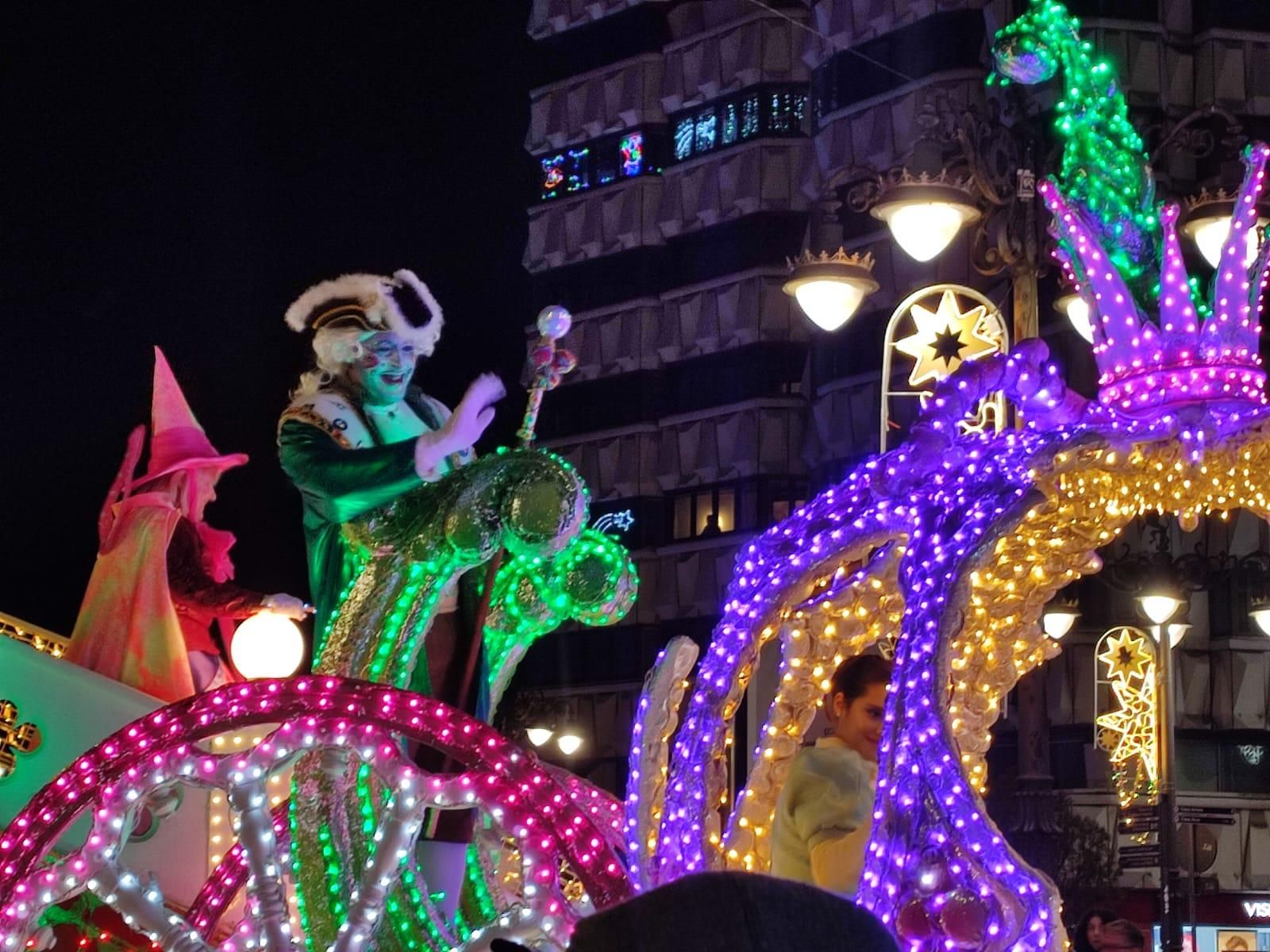 La CabalGaza iluminó León con la ilusión de Papá Noel