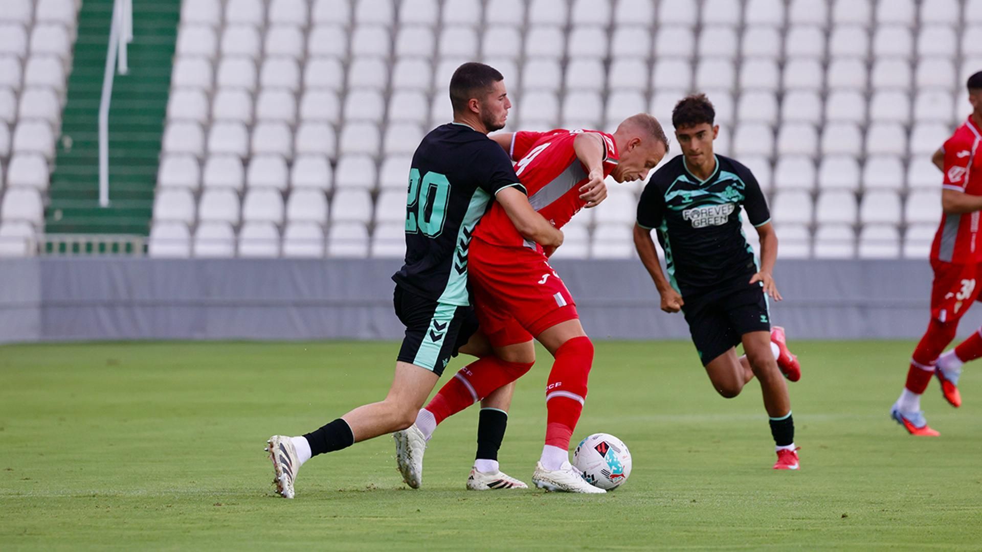 Las imágenes del Córdoba CF - Betis Deportivo de pretemporada