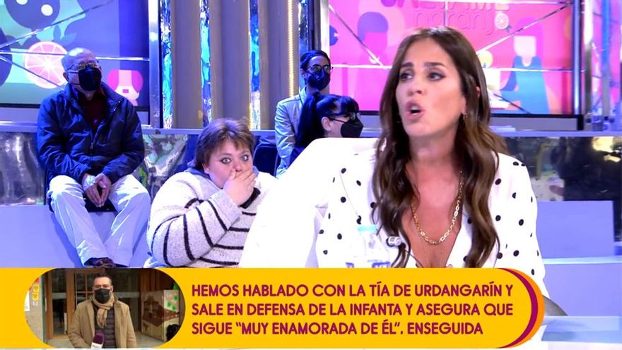 La cómica reacción de una espectadora de 'Sálvame' tras bajarse la mascarilla en plató para beber agua