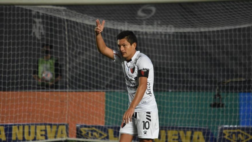 La Copa de la Liga ya tiene finalistas: Racing y Colón se enfrentarán el viernes, en San Juan