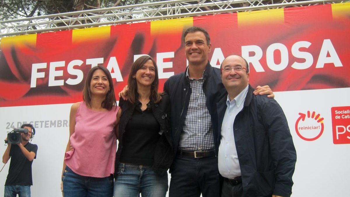 Iceta (PSC) a Sánchez: "Mantente firme, aguanta las presiones y líbranos de Rajoy y del PP"
