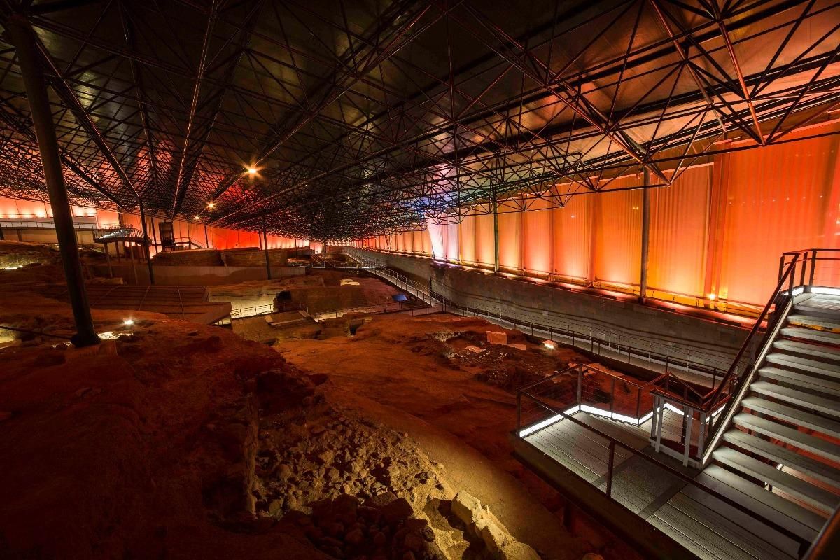 La Cueva Pintada estrena una iluminación eficiente