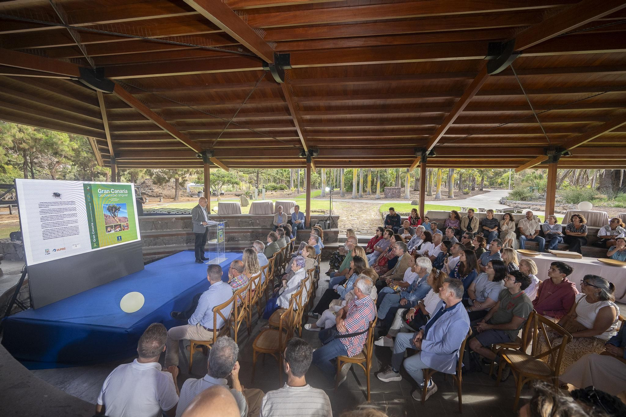El Cabildo presenta el libro ‘Gran Canaria, Biodiversidad Singular’.