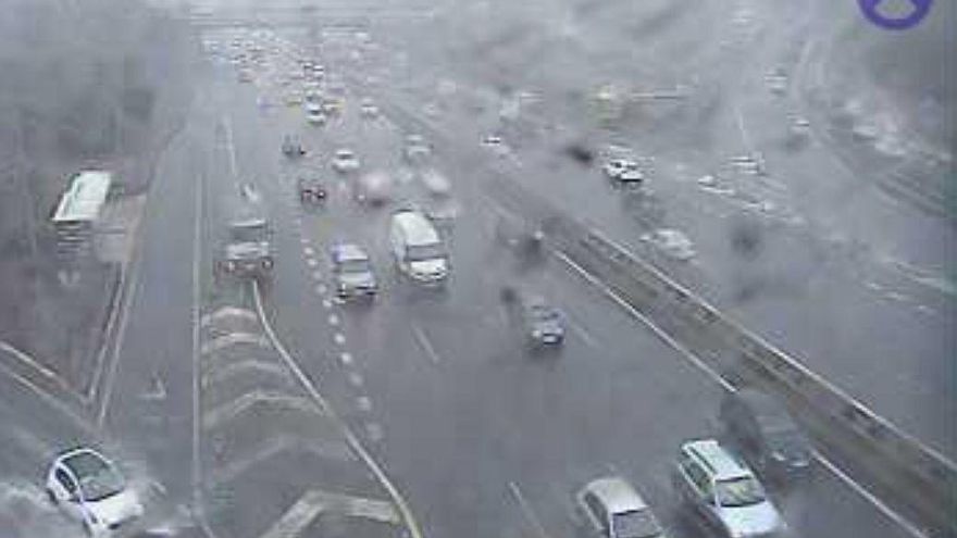 VÍDEO | Lluvia en Tenerife: charcos, desbordes de agua e inundaciones en una tarde caótica en las carreteras