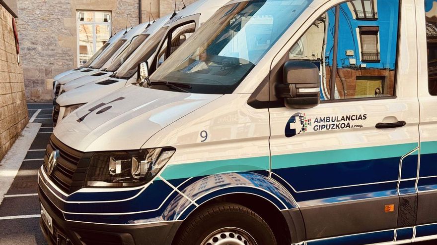 La contrata de ambulancias de Osakidetza en Álava regulariza 15 contratos tras un aviso de la Inspección de Trabajo