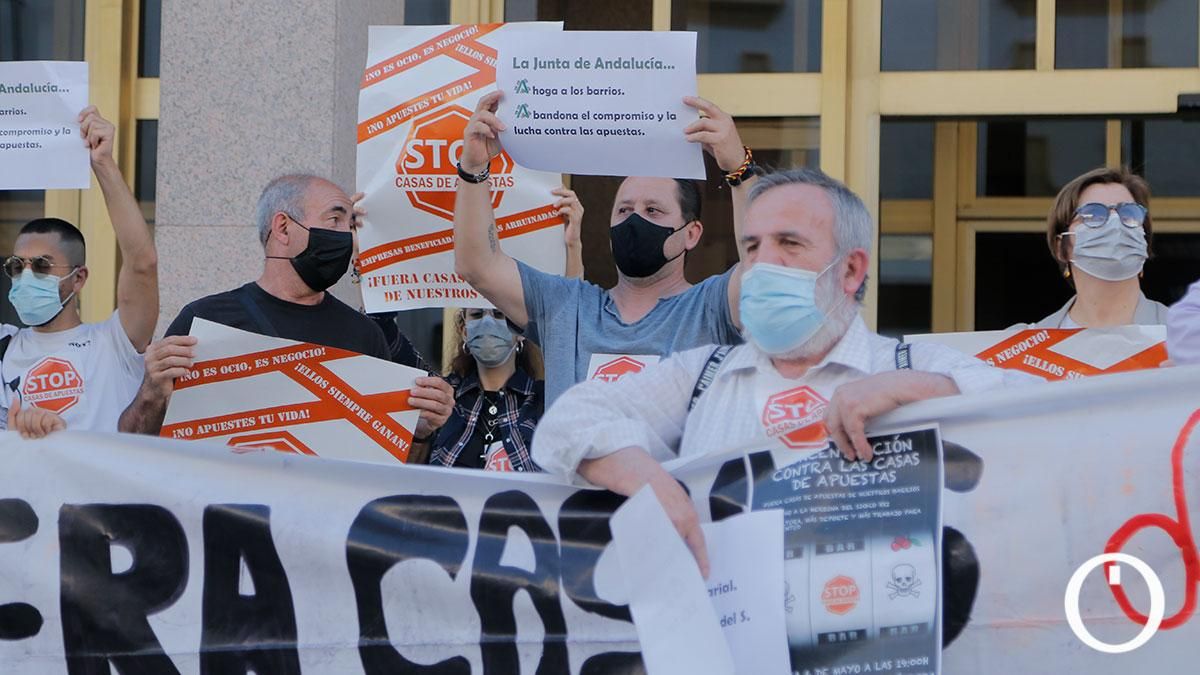 Stop Casas de Apuestas reclama a las administraciones aplicar medidas para limitar los locales de juego