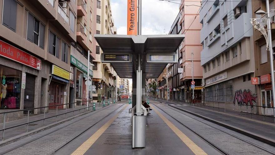Centro de Santa Cruz de Tenerife en el primer lunes del confinamiento, en marzo de 2020