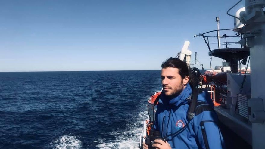 Iasonas Apostolopoulos, activista: "Si criticas las devoluciones en caliente de migrantes, te consideran enemigo de Grecia"