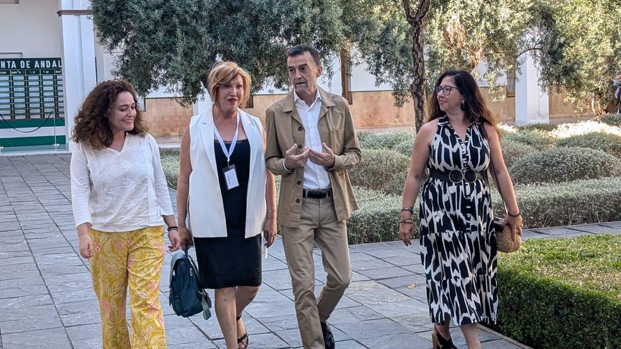 Diez años de la 'ley trans' andaluza, el espejismo del consenso entre el PP y las izquierdas por los derechos LGTBI+