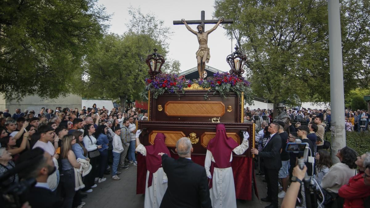 La salida procesional de las Lágrimas, en imágenes