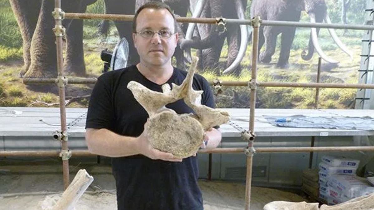 Así podría haber nacido la barbacoa en la Edad de Piedra: la hipótesis que replantea cómo conservaban carne los primeros humanos