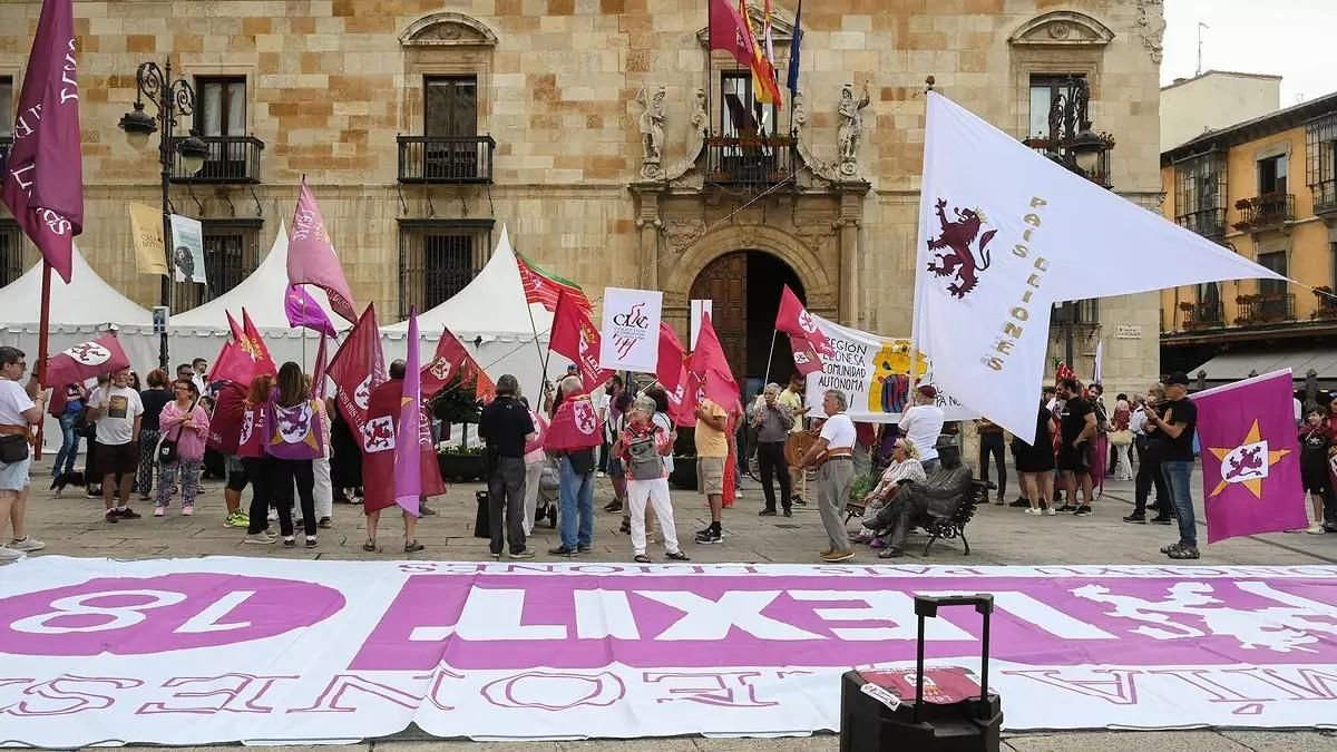 Mientras no tengamos la autonomía leonesa... ¿Qué podemos hacer?