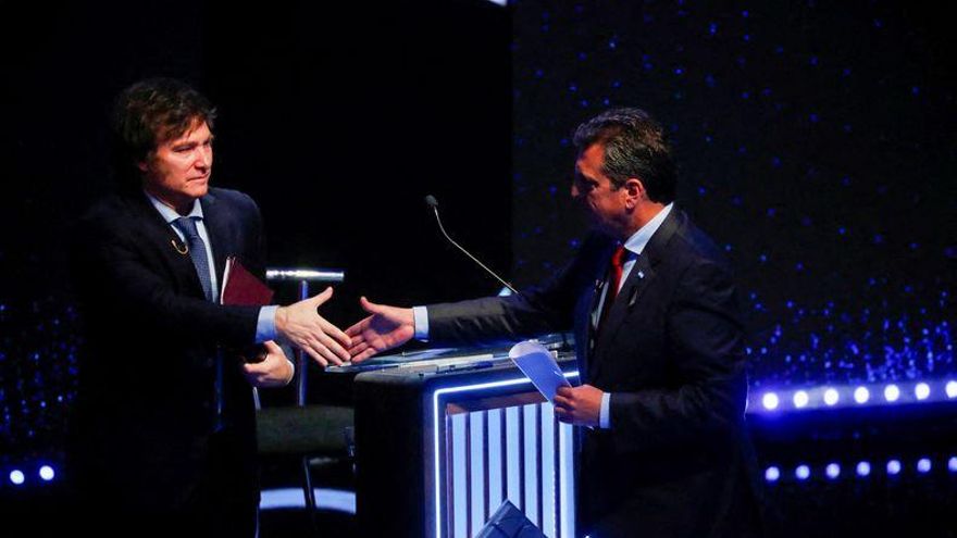 Último debate: Milei perdió la "pelea por los apuntes" y Massa buscará "exponerlo"