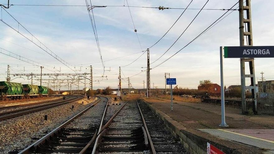 La muerte 'planificada' del ferrocarril entre Astorga y Ponferrada