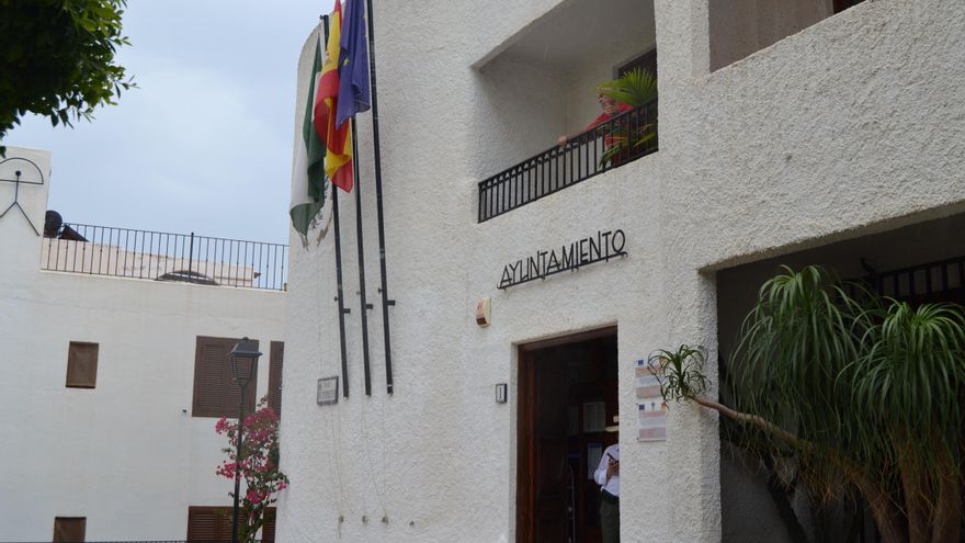 Mojácar y el voto por correo: cómo una denuncia histórica contra el PP golpeó al PSOE en plena campaña