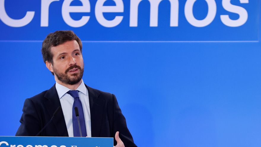 El líder del PP, Pablo Casado interviene en la inauguración de las jornadas “España, Europa y libertad”, de los Cursos de Verano de El Escorial. EFE/ Zipi