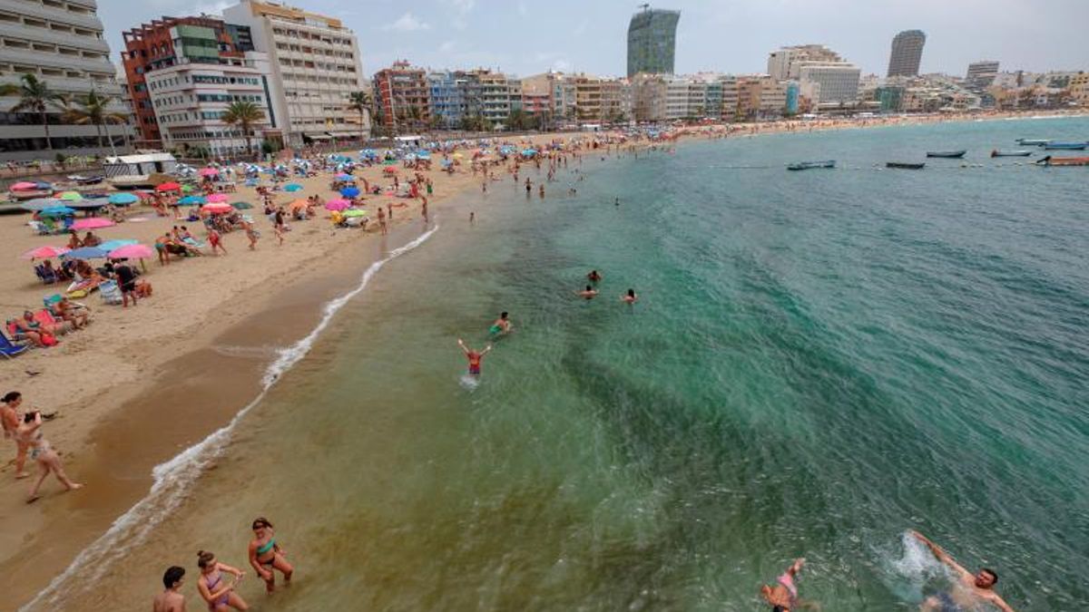 Imagen de archivo de una jornada de playa en verano.