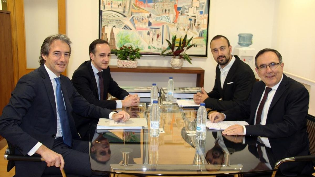 Fomento financiará el 50% del soterramiento de Torrelavega y pide "corresponsabilidad" a Gobierno y Ayuntamiento