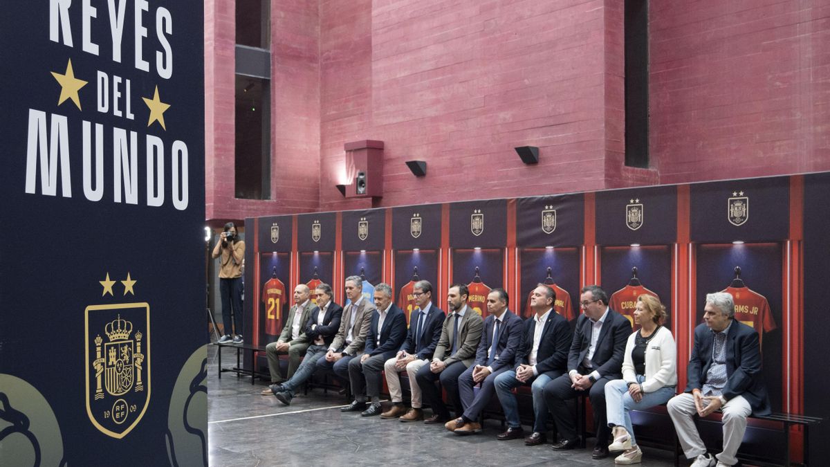 Exposición de la Copa del Mundo en Logroño