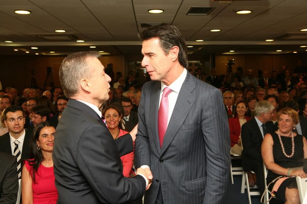 Paulino Rivero y José Manuel Soria en la toma de posesión de Clavijo (ALEJANDRO RAMOS)