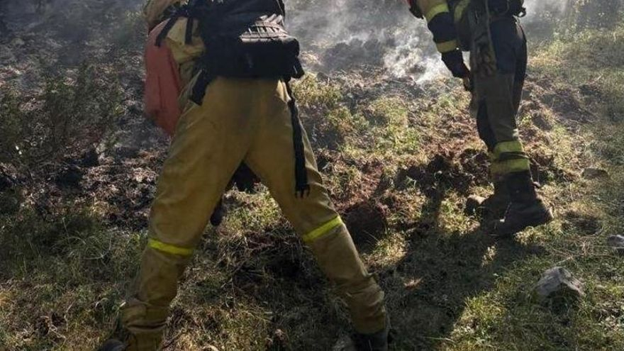 Trabajos del operativo en el incendio del Ibón de Plan.